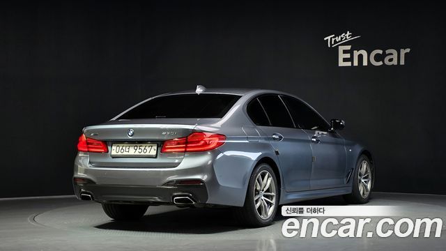 BMW 5-Series 2017 — photo 2