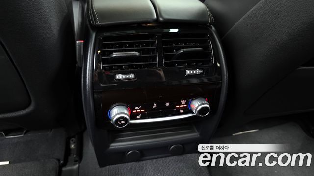BMW 5-Series 2017 — photo 18