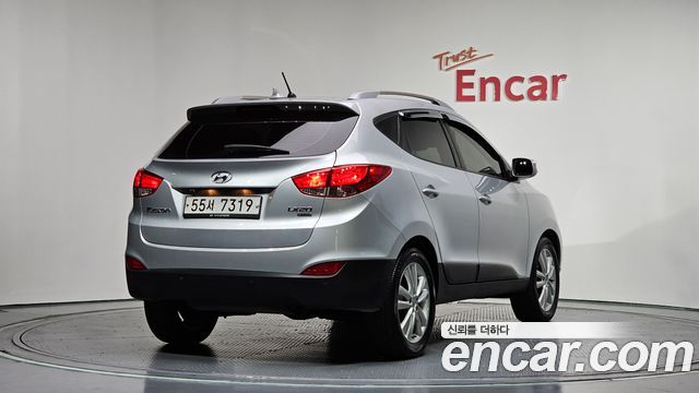 Hyundai Tucson 2010 — photo 2