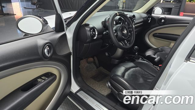 Mini Countryman 2015 — photo 11