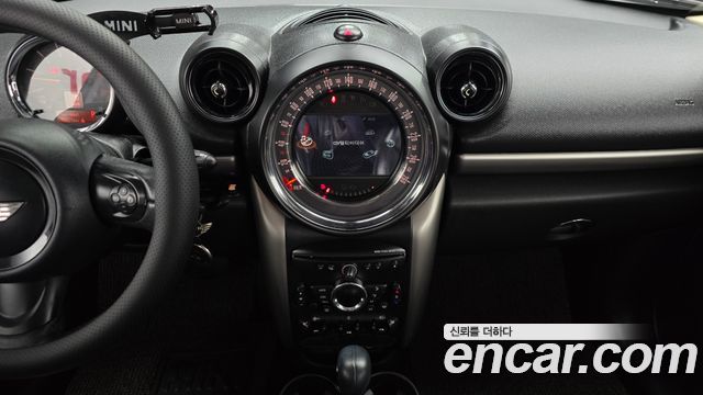 Mini Countryman 2015 — photo 15