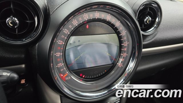 Mini Countryman 2015 — photo 16