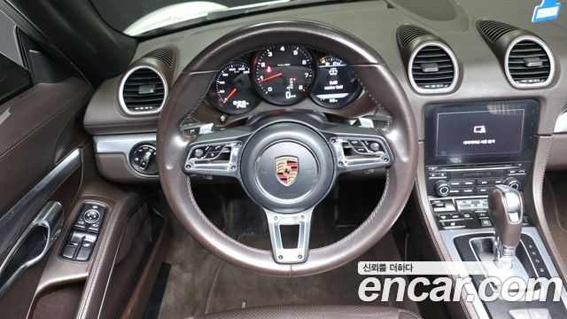 Porsche 718 2017 — photo 12