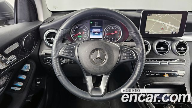 Mercedes-Benz GLC-Class 2019 — photo 13