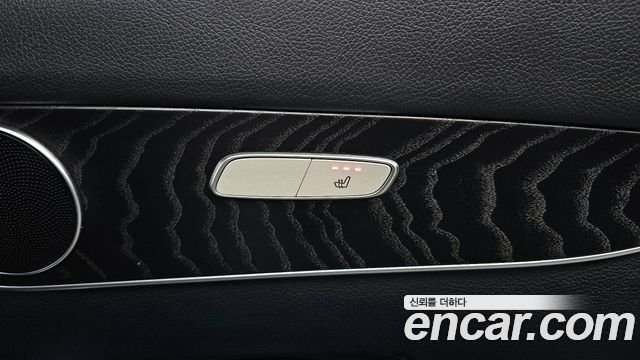 Mercedes-Benz GLC-Class 2019 — photo 19