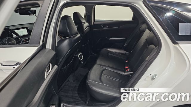 Kia K5 2021 — photo 11