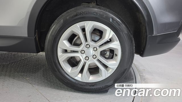 Land Rover Discovery Sport 2022 — photo 5