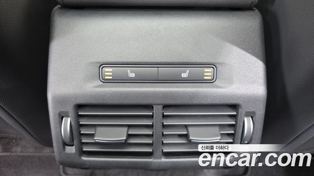 Land Rover Discovery Sport 2022 — photo 18