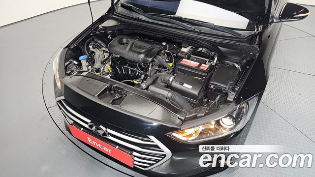Hyundai AVANTE 2018 — photo 6