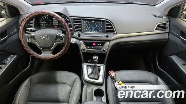 Hyundai AVANTE 2018 — photo 7