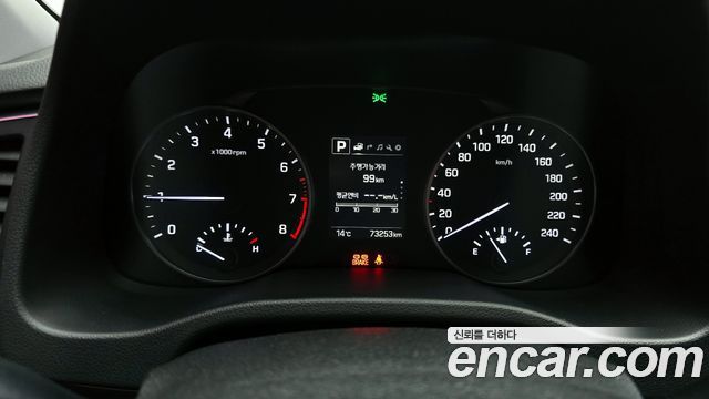 Hyundai AVANTE 2018 — photo 8