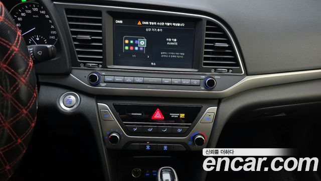 Hyundai AVANTE 2018 — photo 14