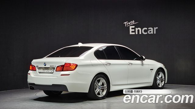 BMW 5-Series 2016 — photo 2
