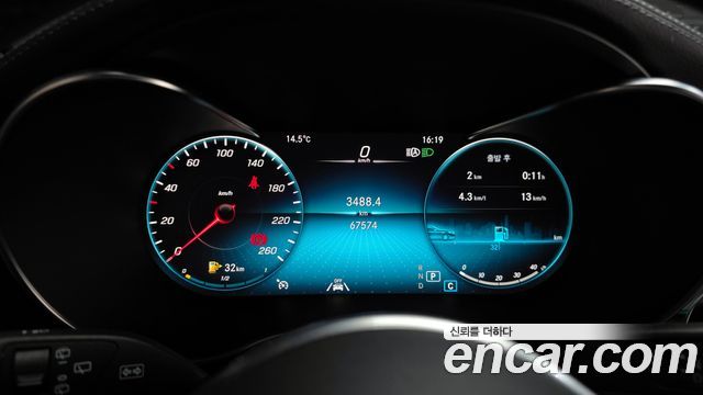 Mercedes-Benz GLC-Class 2020 — photo 8
