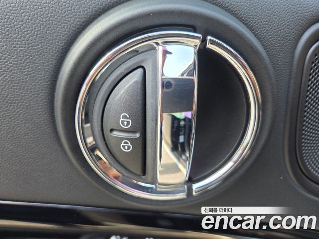 Mini Countryman 2019 — photo 19