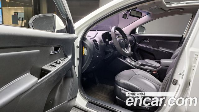 Kia Sportage 2013 — photo 11