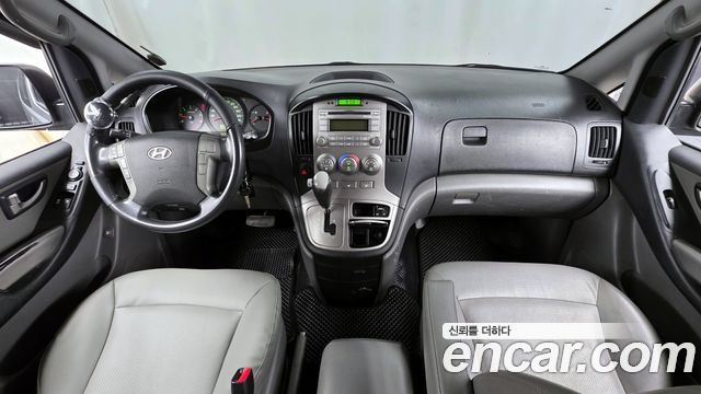 Hyundai Starex 2012 — photo 7