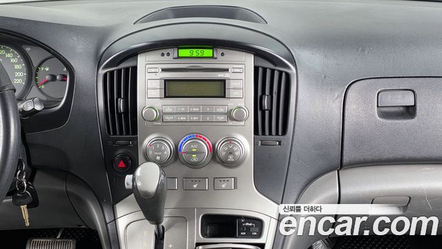 Hyundai Starex 2012 — photo 14