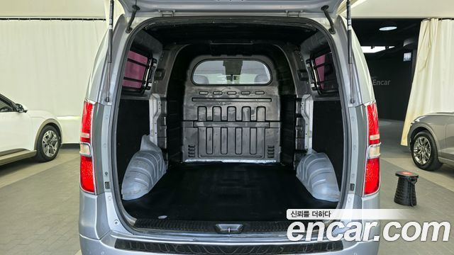 Hyundai Starex 2012 — photo 20