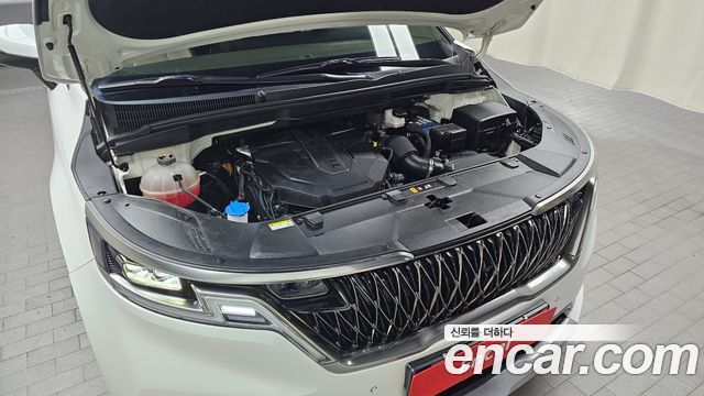 Kia Canival 2023 — photo 6