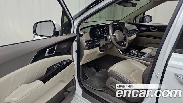 Kia Canival 2023 — photo 10