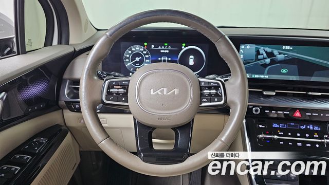Kia Canival 2023 — photo 13