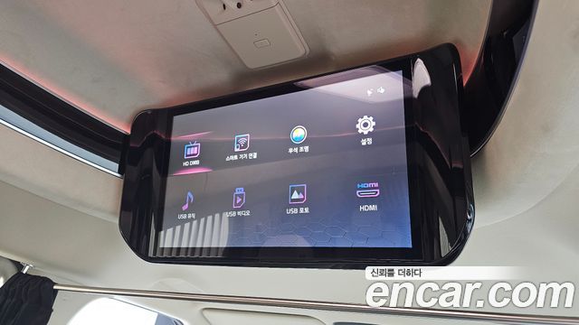Kia Canival 2023 — photo 19