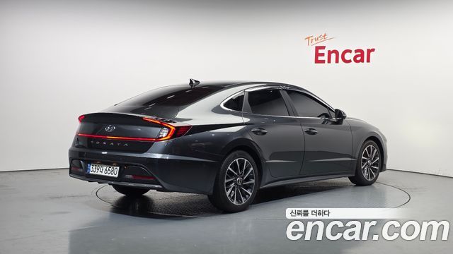 Hyundai Sonata 2022 — photo 2