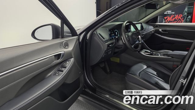 Hyundai Sonata 2022 — photo 10