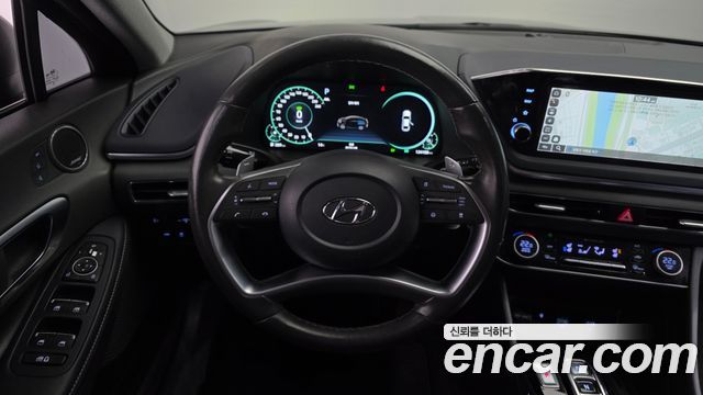 Hyundai Sonata 2022 — photo 13