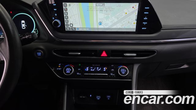 Hyundai Sonata 2022 — photo 15