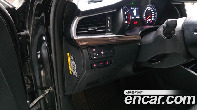 Kia K7 2018 — photo 15
