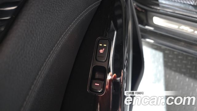 Kia K7 2018 — photo 20