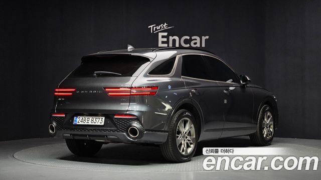 Genesis GV70 2023 — photo 2