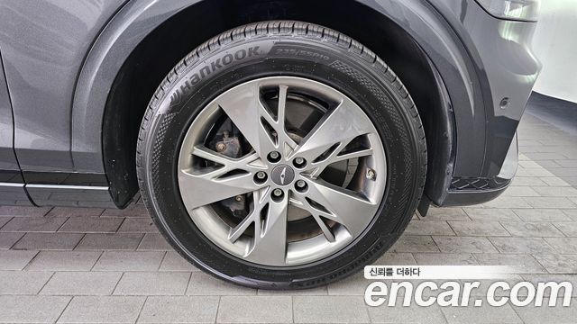 Genesis GV70 2023 — photo 5