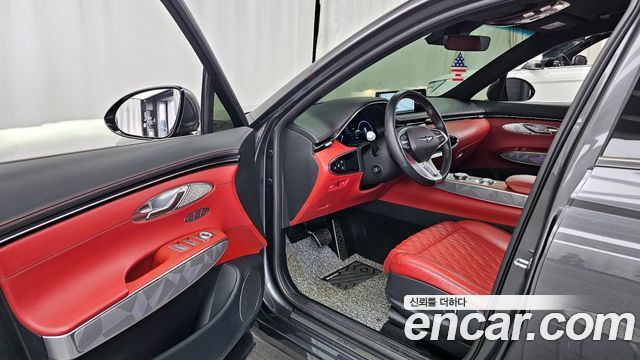 Genesis GV70 2023 — photo 10