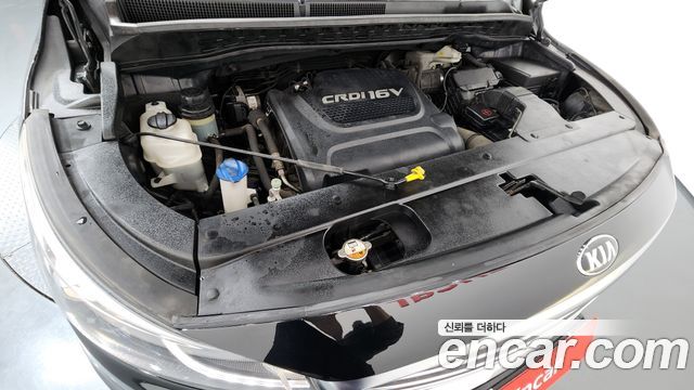 Kia Canival 2015 — photo 6