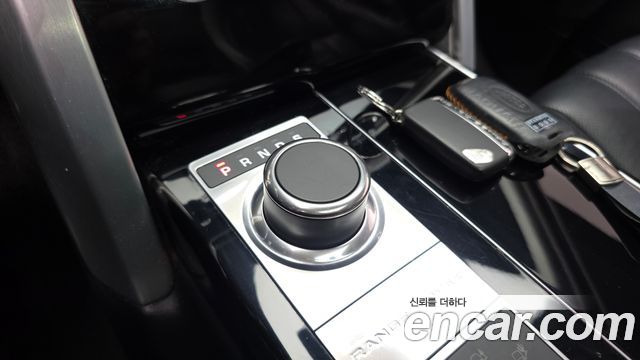 Land Rover Range Rover 2016 — photo 9