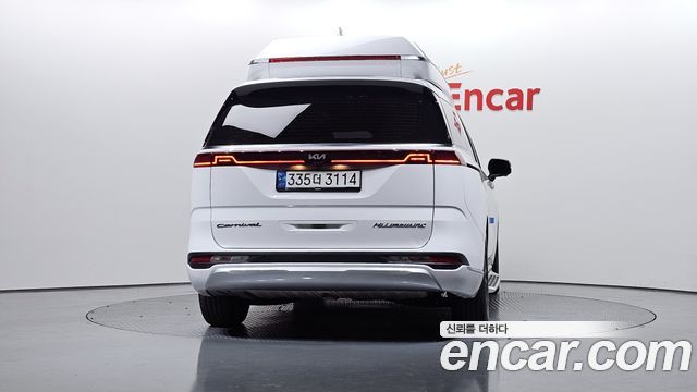 Kia Canival 2021 — photo 4