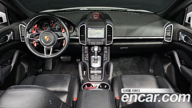 Porsche Cayenne 2017 — photo 7