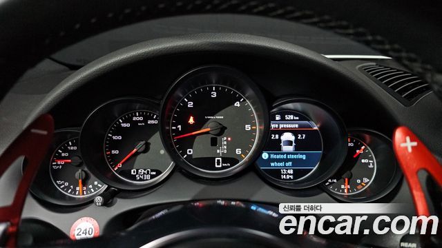 Porsche Cayenne 2017 — photo 8