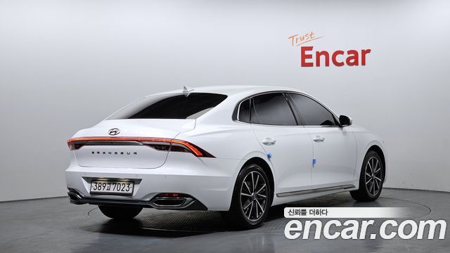 Hyundai Grandeur 2022 — photo 2