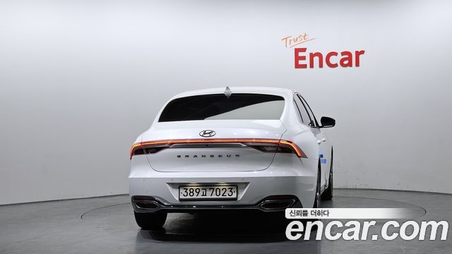 Hyundai Grandeur 2022 — photo 4