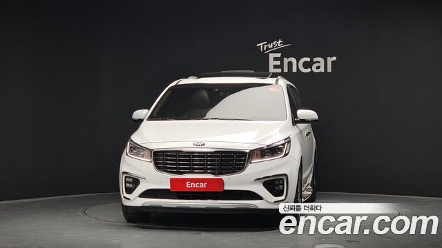 Kia Canival 2019 — photo 3