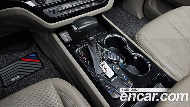 Kia Canival 2019 — photo 9