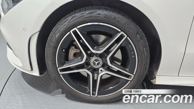 Mercedes-Benz CLA-Class 2021 — photo 5