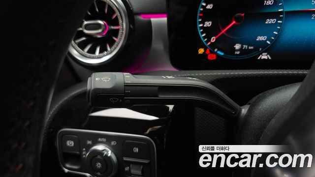 Mercedes-Benz CLA-Class 2021 — photo 17