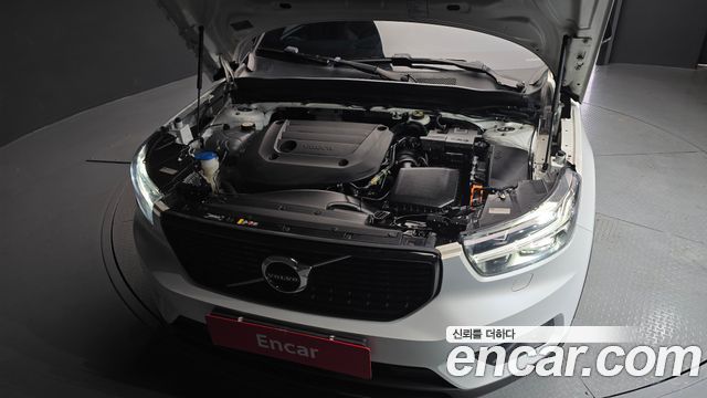 Volvo XC40 2021 — photo 6