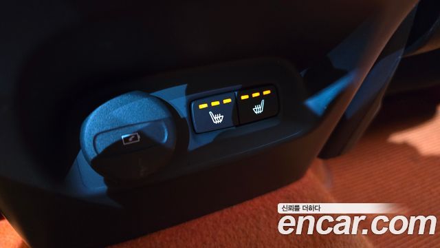 Volvo XC40 2021 — photo 19