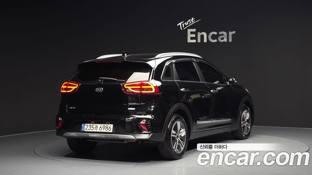 Kia Niro 2021 — photo 2